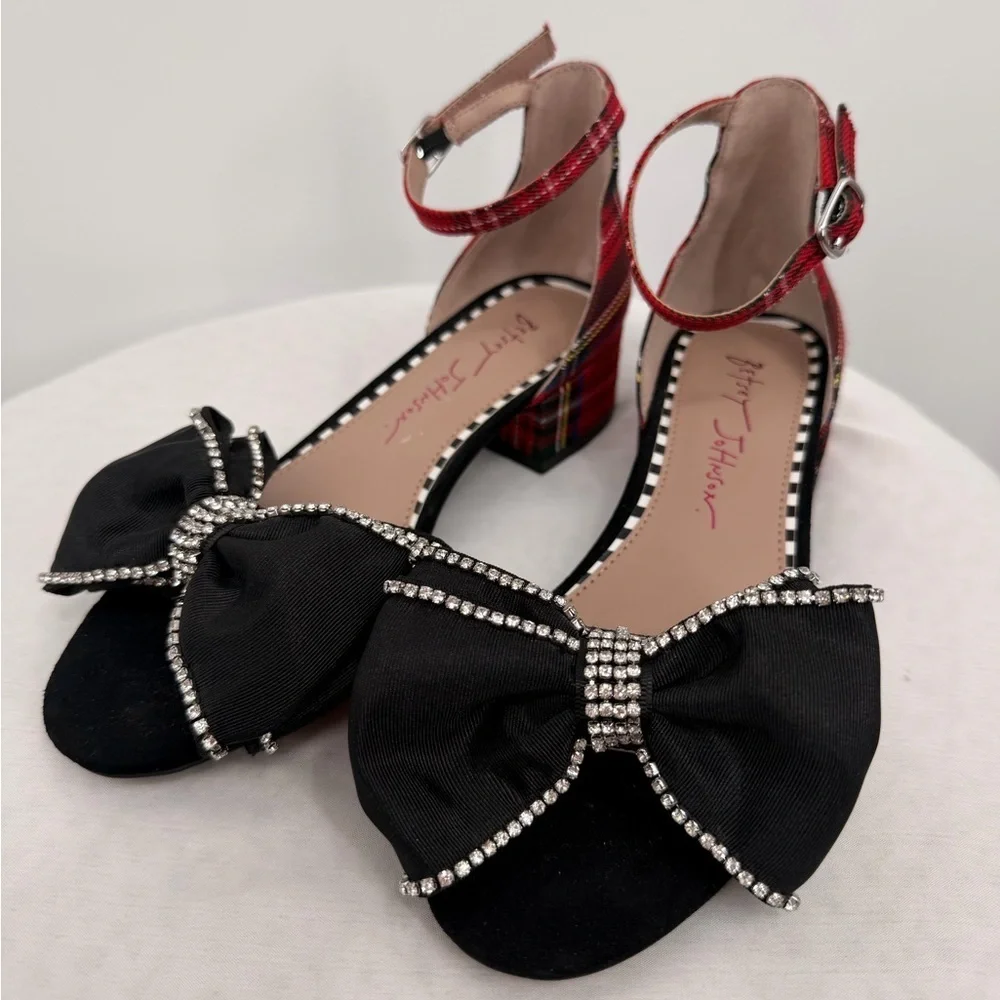 Betsey Johnson betsey johnson